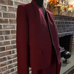 Kasper size 12p burgundy pantsuit